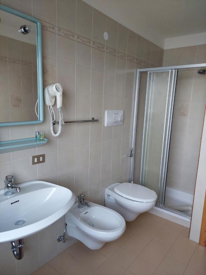 Albergo Scoiattolo Tret Екстериор снимка